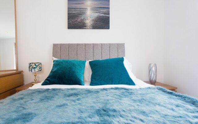 Live in Leeds City Apartments