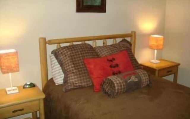 Lakehurst Lodge 5 Bedroom by Your Lake vacation