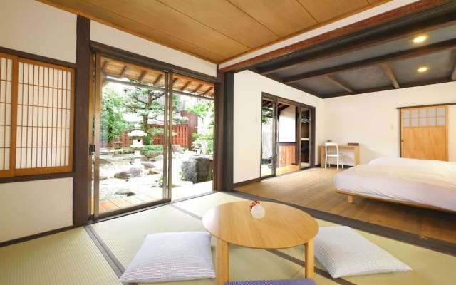 NIPPONIA HOTEL Takehara Saltworks Town – Guest Rooms – Takehara