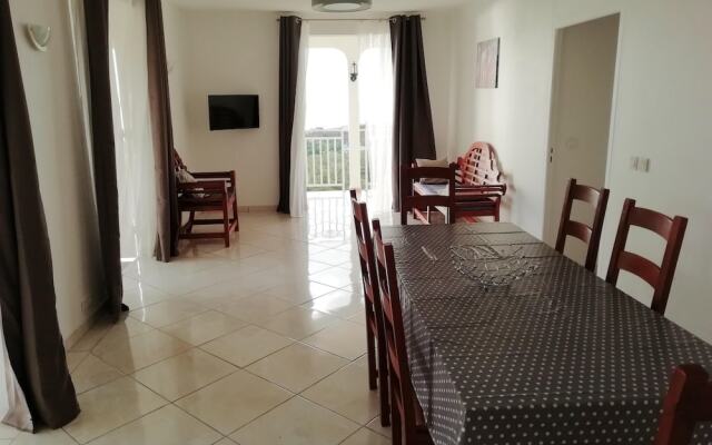 Apartment with 3 Bedrooms in Vieux Habitants, with Wonderful Sea View, Furnished Balcony And Wifi - 14 Km From the Beach