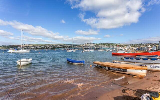 Crab Shack Apartments - Stylish back beach duplex apartment, Teignmouth