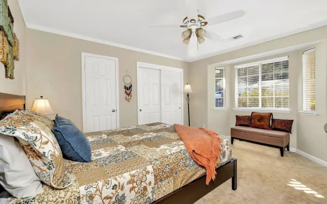 Awesome Views, Game Room, Hot Tub and More!