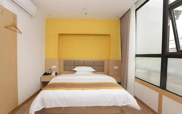 Shell Shanghai Jiading Nanxiang Town Minzhu Street Hotel