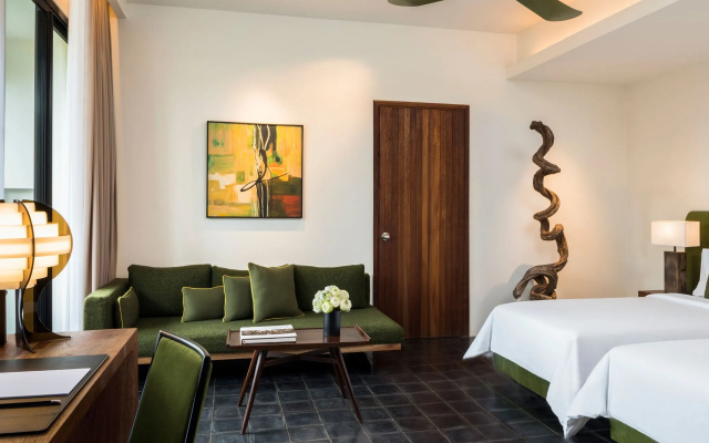 Viroth's Hotel