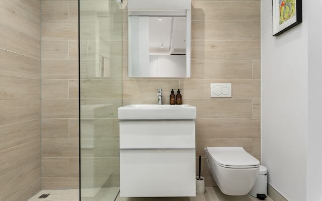 117 on Strand 1402, Cape Town