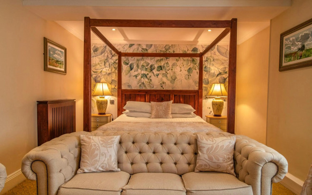 Hollins Hall Hotel, Golf & Country Club