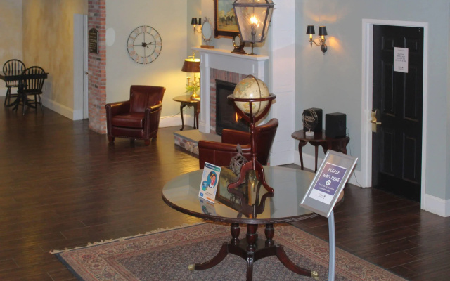 The Century House Latham - North Albany, an Ascend Collection Hotel