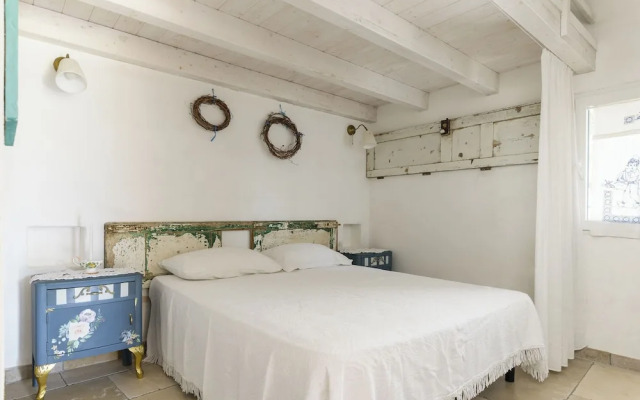 Trullo Mandorlo by Wonderful Italy