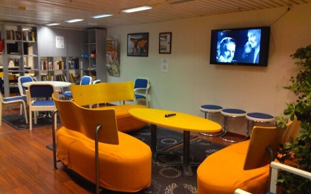 Laivahostel S/S Bore