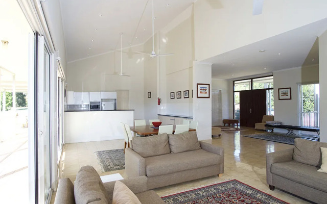 Clarendon Forest Retreat