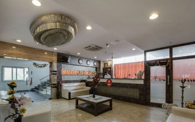 Collection O 5302 Bhadra Grand