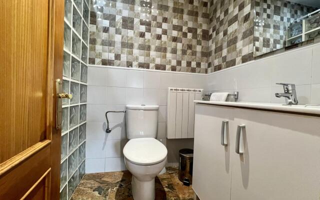 Casa de 3 dormitorios con Wifi en finca compartida