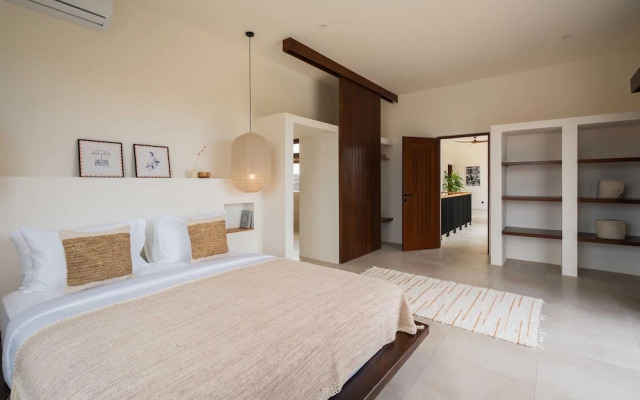 Rumah Tiha - Launch Promo Luxury 6BR Villa in Pererenan Canggu