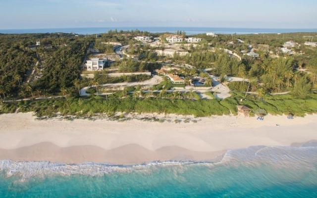 Sky Beach Club Villa Panoramic 4 Bedroom Home