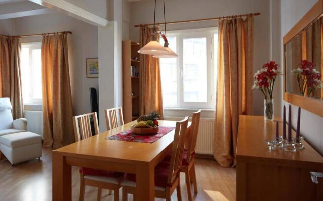 Cozy Apartment Next to Taksim Square