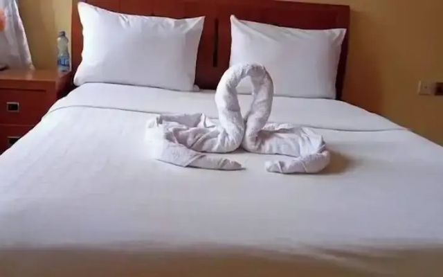 Raya Hotel CBD