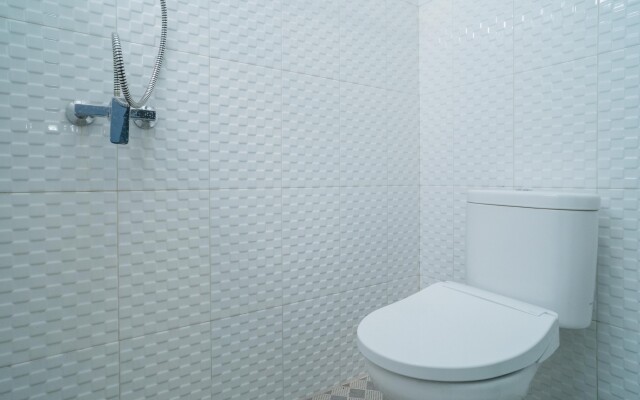 RedDoorz near Sindu Kusuma Edupark 3