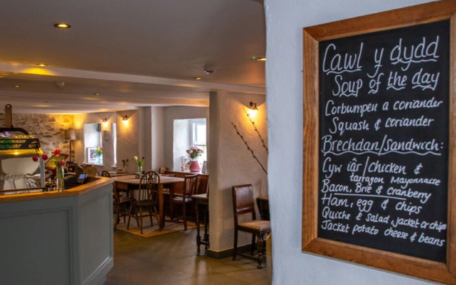 Black Lion Bed & Breakfast