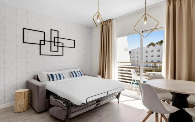 Palmanova Suites by TRH