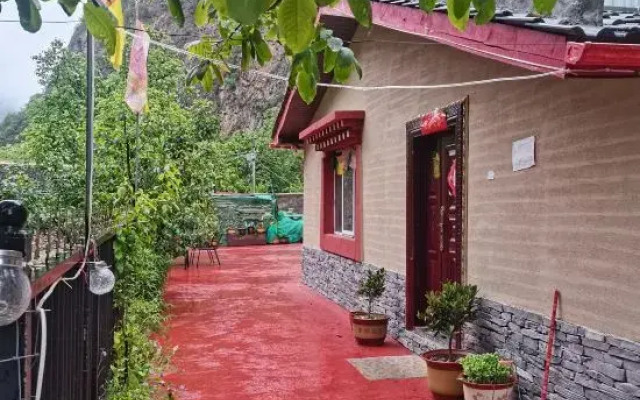 Jiuzhaigou Lankamu Inn