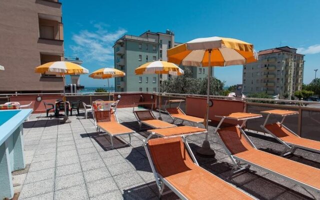 Hotel Joli