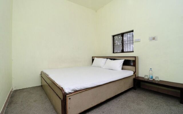 Spot on 41126 Shri Krishankripa Guest House