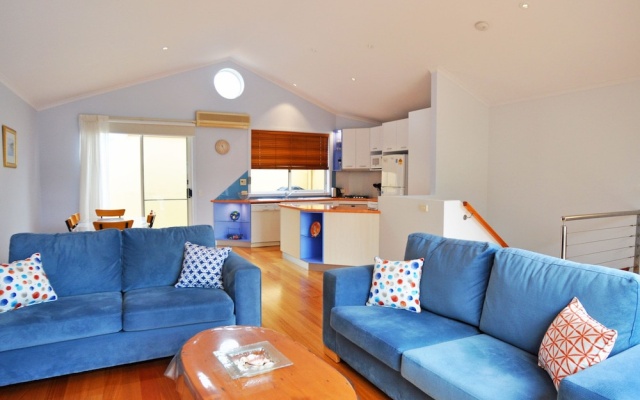 The Sails 8 - Central Location – Guest Rooms – Inverloch