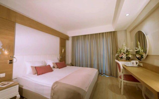 Port Nature Luxury Resort & Spa – All Inclusive