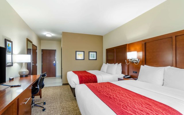 Comfort Inn & Suites Salina North