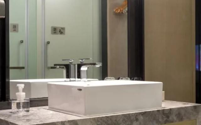 Yishang Hotel (Huangshi Daye High Speed Railway North Station Jinjiu Factory Store) – Bathroom – Huangshi