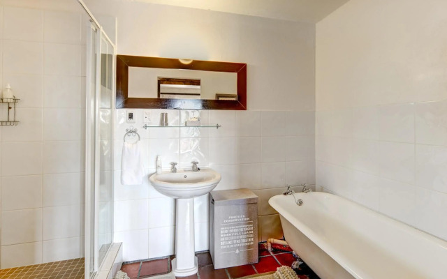 4 Wild Rose Country Lodge