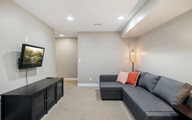 Townhome near RiNo with Rooftop Patio