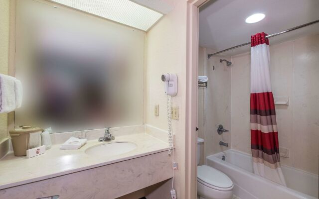 Red Roof Inn Kingsland