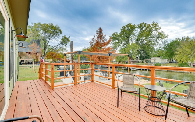 Lakefront Granbury Home With Fire Pit & Grill!