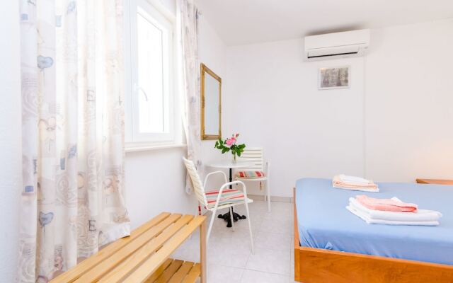 Rooms Villa Bind