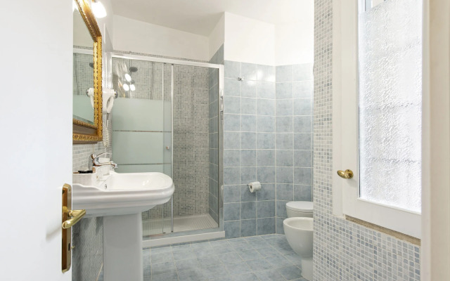 Canova Rooms in Spanish Steps