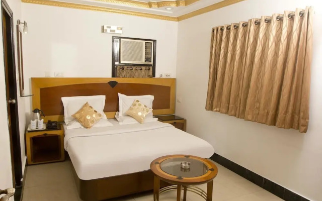 Hotel White House