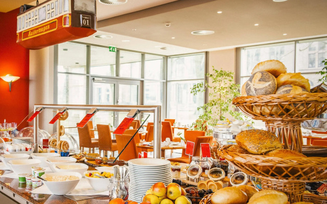 Vienna House Easy by Wyndham Wuppertal