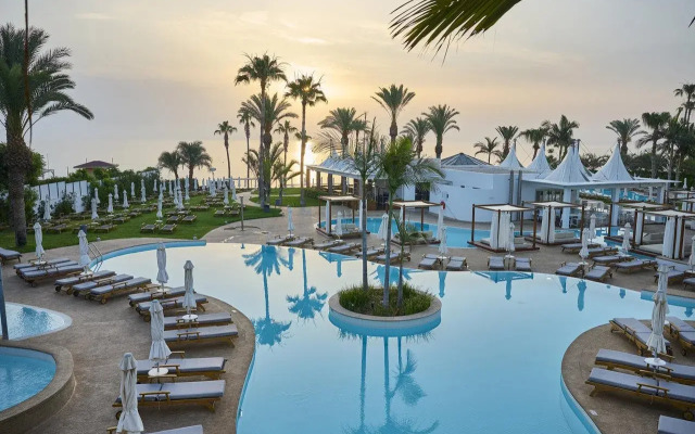Sunrise Pearl Hotel & Spa