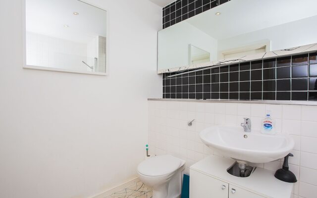 Modern 2 Bedroom Flat In West Ham