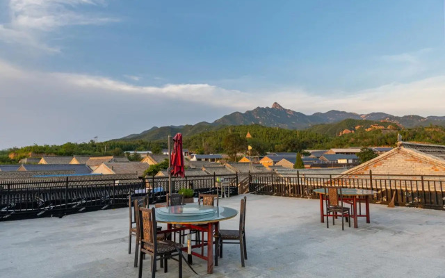 Badaling King Hostel