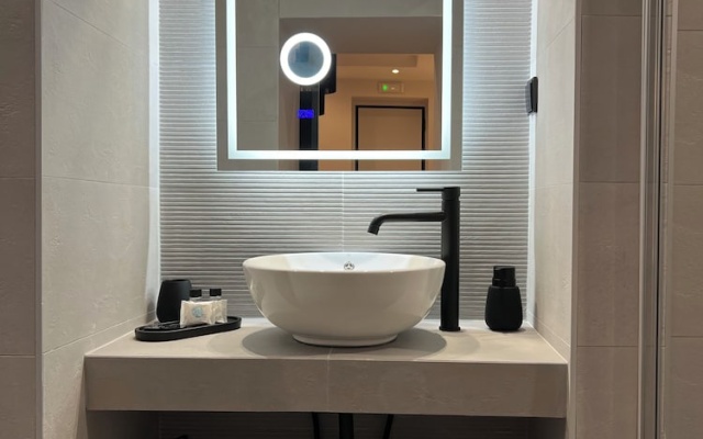 Apollonio Suites