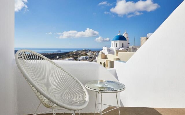The Small Architect'S Villa Santorini