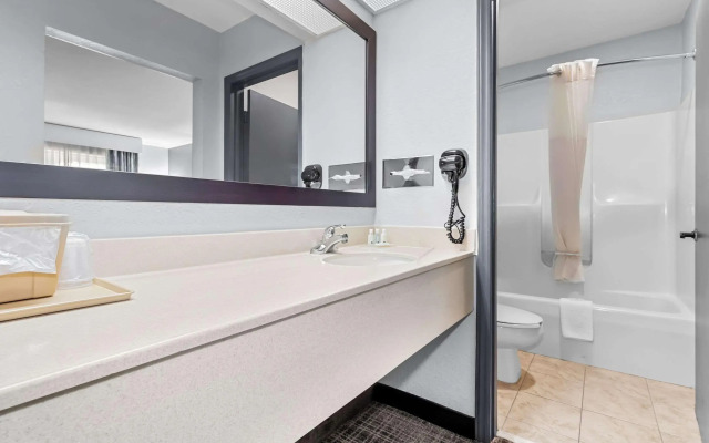 Quality Inn & Suites Florence Civic Center