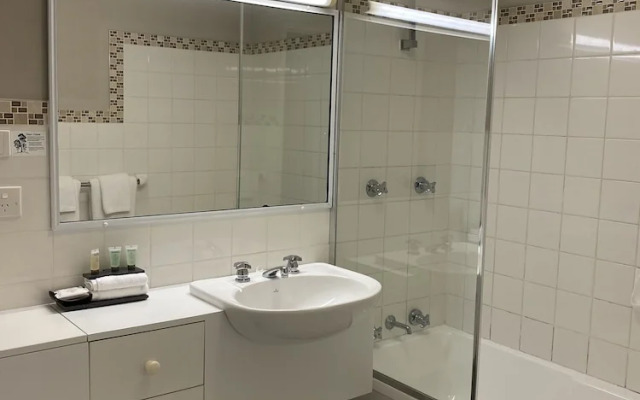 The Belmore All Suite Hotel