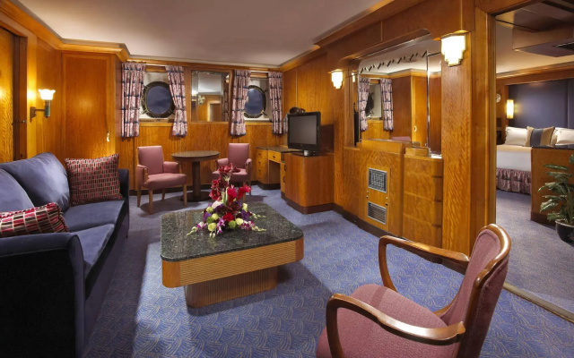 The Queen Mary - Image 2