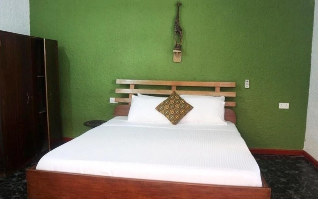 Tills Beach Hotel