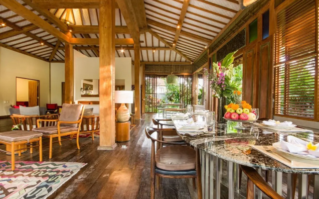 Villa Desa Roro by Villa Finder