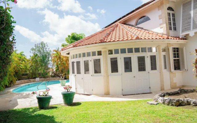 Marzalea 3 bd Villa by Zenbreak