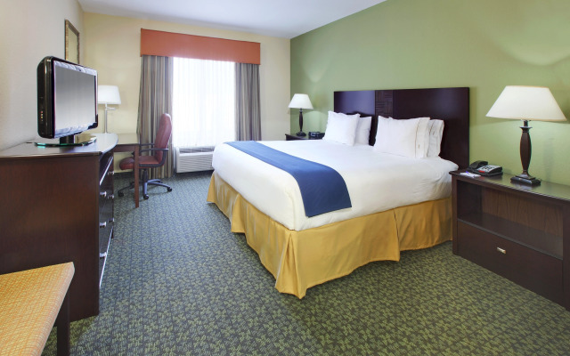 Holiday Inn Express & Suites Covington by IHG